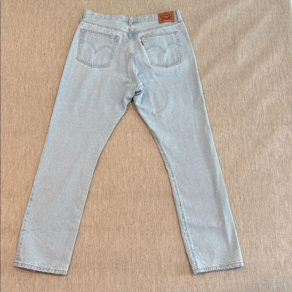 Levi's Boyfriend Jeans Classic Light Blue 32 x 32 - Picture 1 of 8